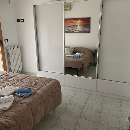 La Casa Di Giada Lejlighed Peschiera Borromeo Eksteriør billede